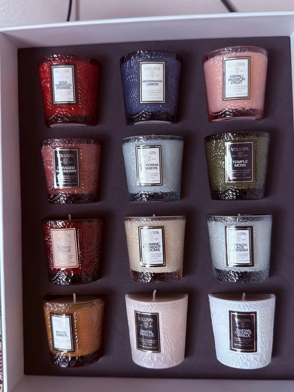 Voluspa 12-piece candle set “Japonica Archive”